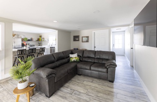 Lake Fenton Casa | ELEGANT HOME & a GOLFERS PARADISE
