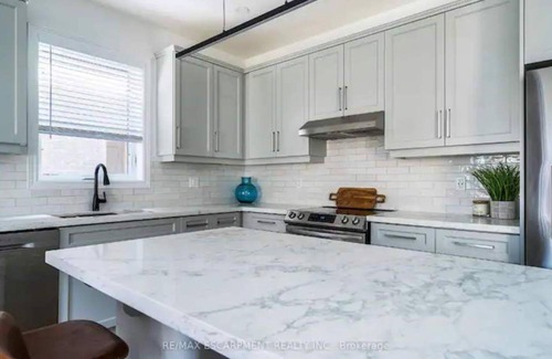 Collingwood Casa | Elegant Home in Collingwood