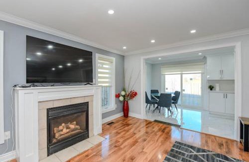 Lisgar Apartamento | Elegant Home in Mississauga