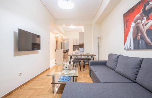 Ilisia Apartamento | Elegant Home in Quiet Street by Cloudkeys