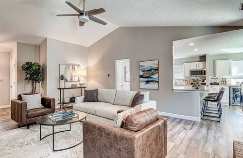 Westfield Casa | Elegant home in the heart of Westfield