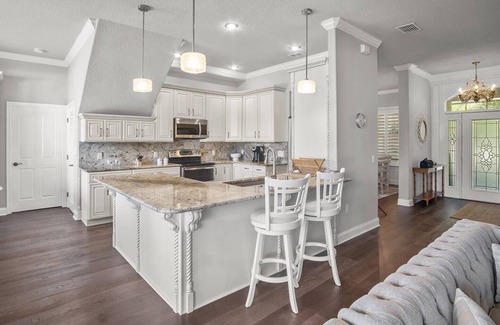 Lakeland Casa | Elegant Home with Pool, Office, Theater, and Fence
