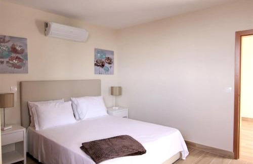 Estrela da Calheta Casa | Elegant House in Calheta, Sea View