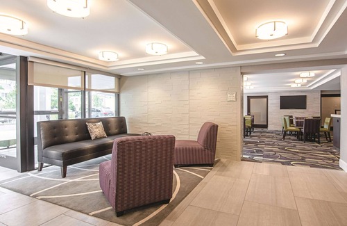 Portland Hotel | Elegant King Suite, La Quinta Portland, Downtown Proximity, Free Breakfast