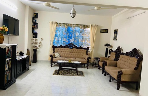 Uttara Apartamento | Elegant lakeside apartment near airport in Dhaka