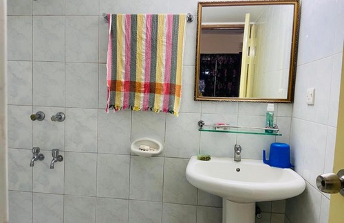Uttara Apartamento | Elegant lakeside apartment near airport in Dhaka