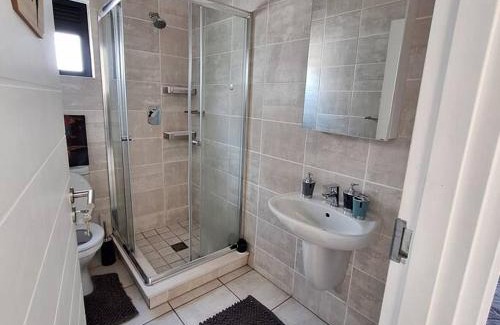 Boksburg Apartamento | Elegant Lifestyle Estate Getaway