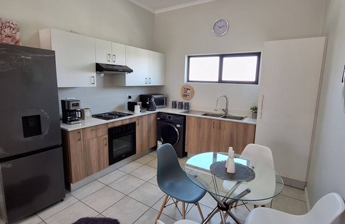 Boksburg Apartamento | Elegant lifestyle gateaway Cozy and stylish Apartment in Lifestyle Estate!