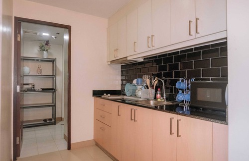 Iloilo Apartamento | Elegant Living in the City
