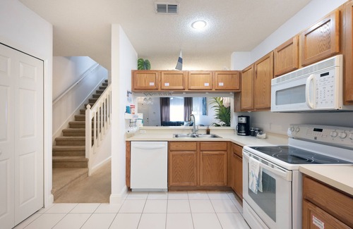 New Tampa Casa | Elegant Long Stay-KING Bed-POOL-Wifi-Tampa Palms-Moffitt-Gated-HK2