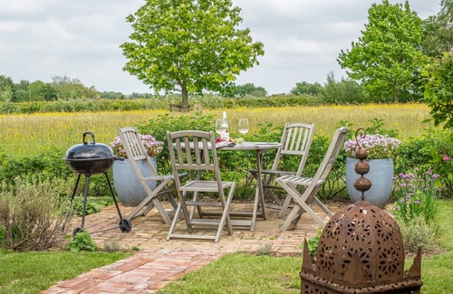 Ipswich Cabaña | Elegant luxurious cottage - The Dove House