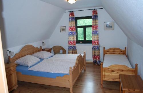 Dargun Apartamento | Elegant Mansion in Barlin with Swimming Pool