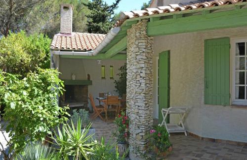 Beaucaire Villa | Elegant Mansion in Provence