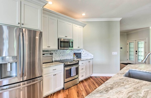 Middlefield Casa | Elegant Middlefield Getaway w/ Game Room!