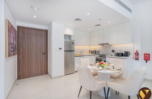 Umm Suqeim 3 Apartamento | Elegant MJL Pool View Near Burj Al Arab