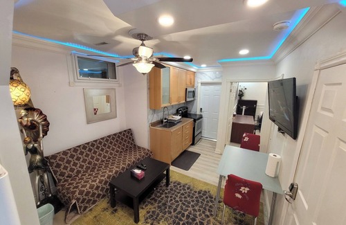 Willowdale Casa | Elegant Modern 1 Bedroom Apt in Toronto North York