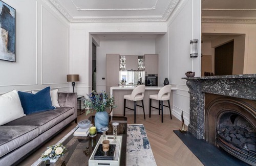Redcliffe Apartamento | Elegant Modern 2BR Flat in Prestigious Chelsea.