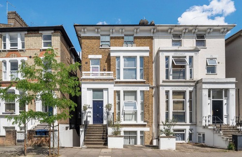 West Ealing Apartamento | Elegant Modern Studio in the Heart of Ealing