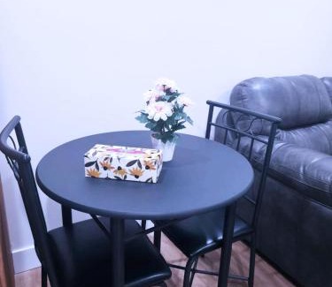 Regina Apartamento | Elegant Modern Suite with Comfort & Privacy