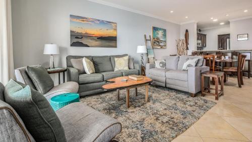 Playa Flamingo Casa | Elegant Oceanview Condo with Spacious Open-Concept Floor Plan and Inviting Beach Design