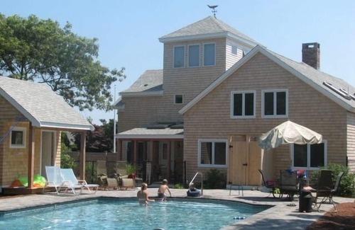 Mashpee Casa | Elegante casa con vista al mar en Triton Way en New Seabury con PLAYA y piscina climatizada