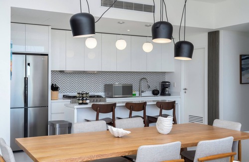 Ampliación Juárez Apartamento | Lujoso PH en El Médano – Jacuzzi, asador y vistas