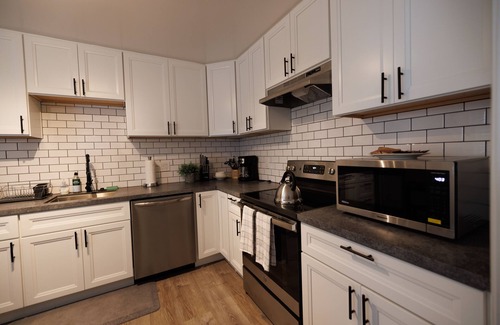 West San Jose Apartamento | Elegant place near Santana Row for vacation/work