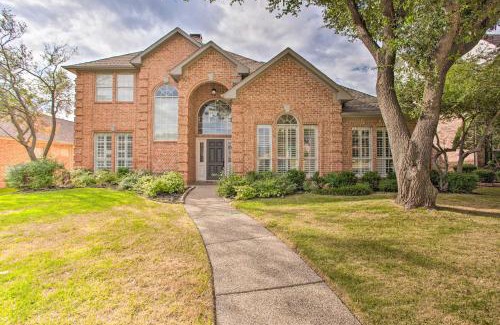Plano Casa | Elegant Plano Home with Private Outdoor Pool!