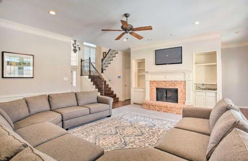 Plano Casa | Elegant Plano Home with Private Outdoor Pool!