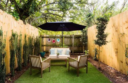 New Orleans Casa | Elegant Renovated House With Relaxing Courtyard