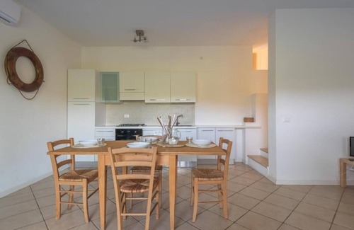 Baja Sardinia Apartamento | Elegant Residence Ea Bianca 2 Bedroom Sleeps 6 Plus Extra bed Available No0715