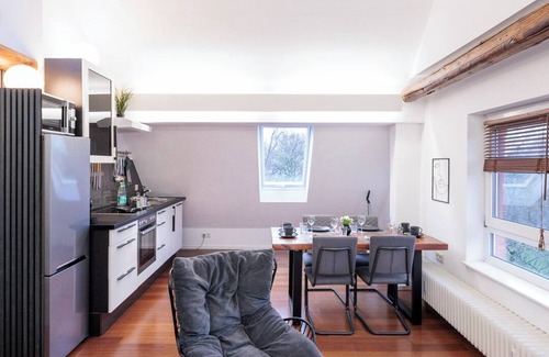Vinnhorst Apartamento | Elegant residential oasis on the canal