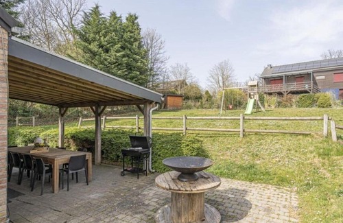 Baillonville Villa | Elegant Retreat, Somme-Leuze