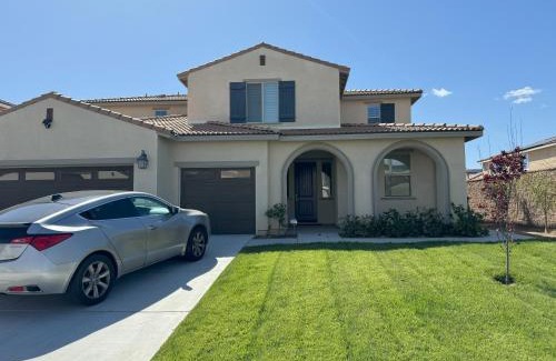 Sun City Casa | Elegant Retreat with Private Luxurious Gen Suite