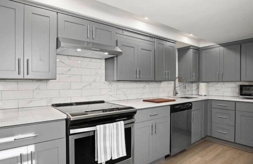 Richmond Apartamento | Elegant Richmond Gem nestled up to Hawthorne Blvd.