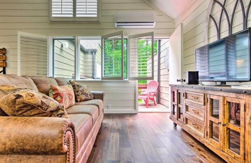 Sapphire Apartamento | Elegant Sapphire Valley Studio with Resort Amenities