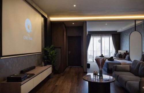 Seri Tanjung Pinang Apartamento | Elegant Seaview Projector Lounge by The Only Bnb