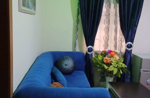 Alimosho Apartamento | Elegant Sitting room and Bedroom with AC in vibrant Lagos, Nigeria