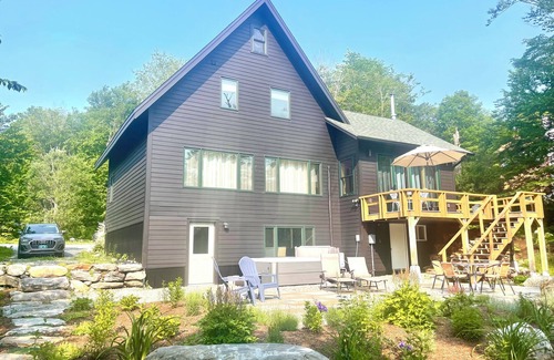 Bolton Valley Casa | Elegant Ski-in Ski-out House at Bolton Valley Resort