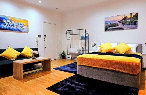 St. Helen's Condominio | Elegant Spacious London Flat F