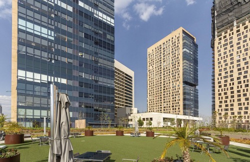 Granada Condominio | Elegante y espacioso condominio de 2 dormitorios con comodidades de lujo