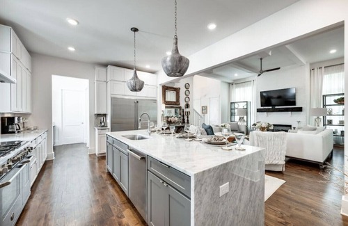Green Hills Casa | Elegant & Spacious Furnished w/ Garage+Fenced Yard