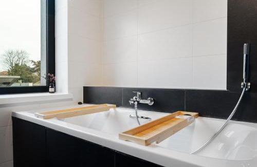 Kortrijk Casa | Elegant & Spacious House close to Center