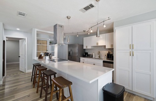 The Colony Casa | Elegant Stay w/ Pool & Hot Tub Relaxation in the Sun