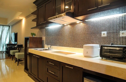 Bangka Apartamento | Elegant Studio Kemang Village Apartment