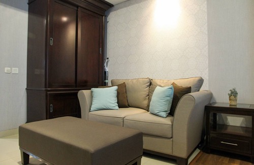 Bangka Apartamento | Elegant Studio Kemang Village Apartment