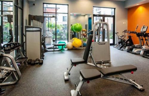 Five Points South Apartamento | Elegant Studio Near Bars, Dining and UAB