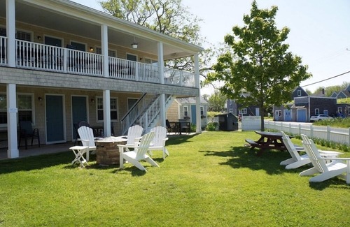 Block Island Apartamento | Elegant Studio Steps to Ballard's Beach