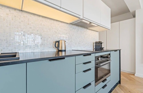 Hollerich Apartamento | Elegant Studio w/ High-Speed WiFi & Full Kitchen