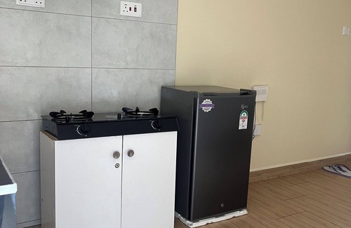 Juja Apartamento | Elegant studio with WiFi ,Lift and fitness room in Juja town